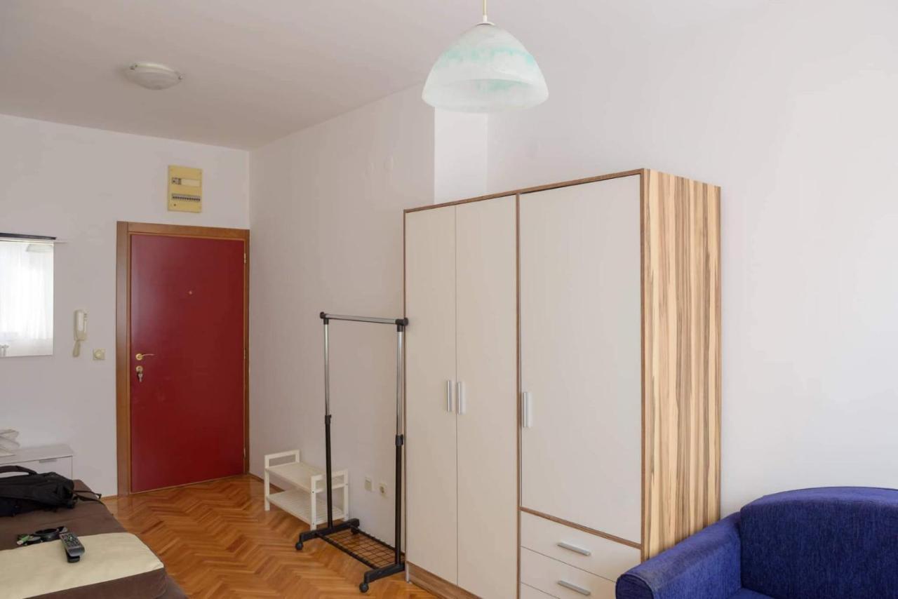 Mm2 Apartment Novi Sad Bagian luar foto