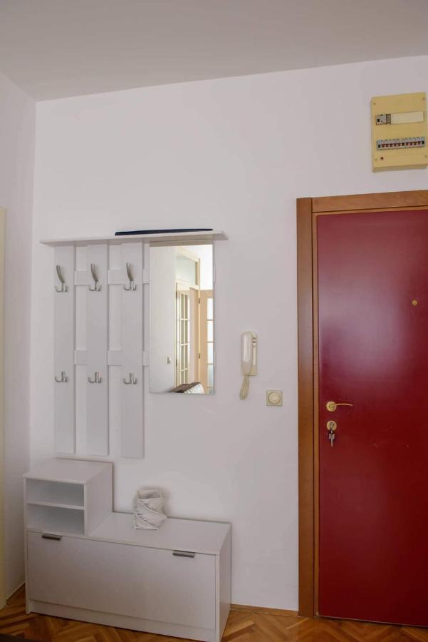 Mm2 Apartment Novi Sad Bagian luar foto